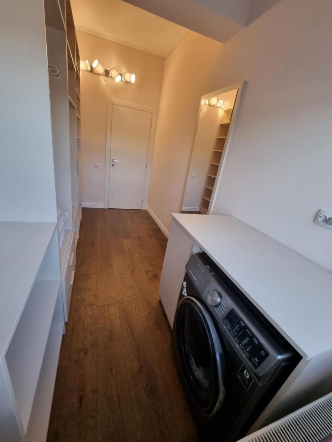 Apartament In Complex Rezidential Ramnicu Valcea Exterior photo